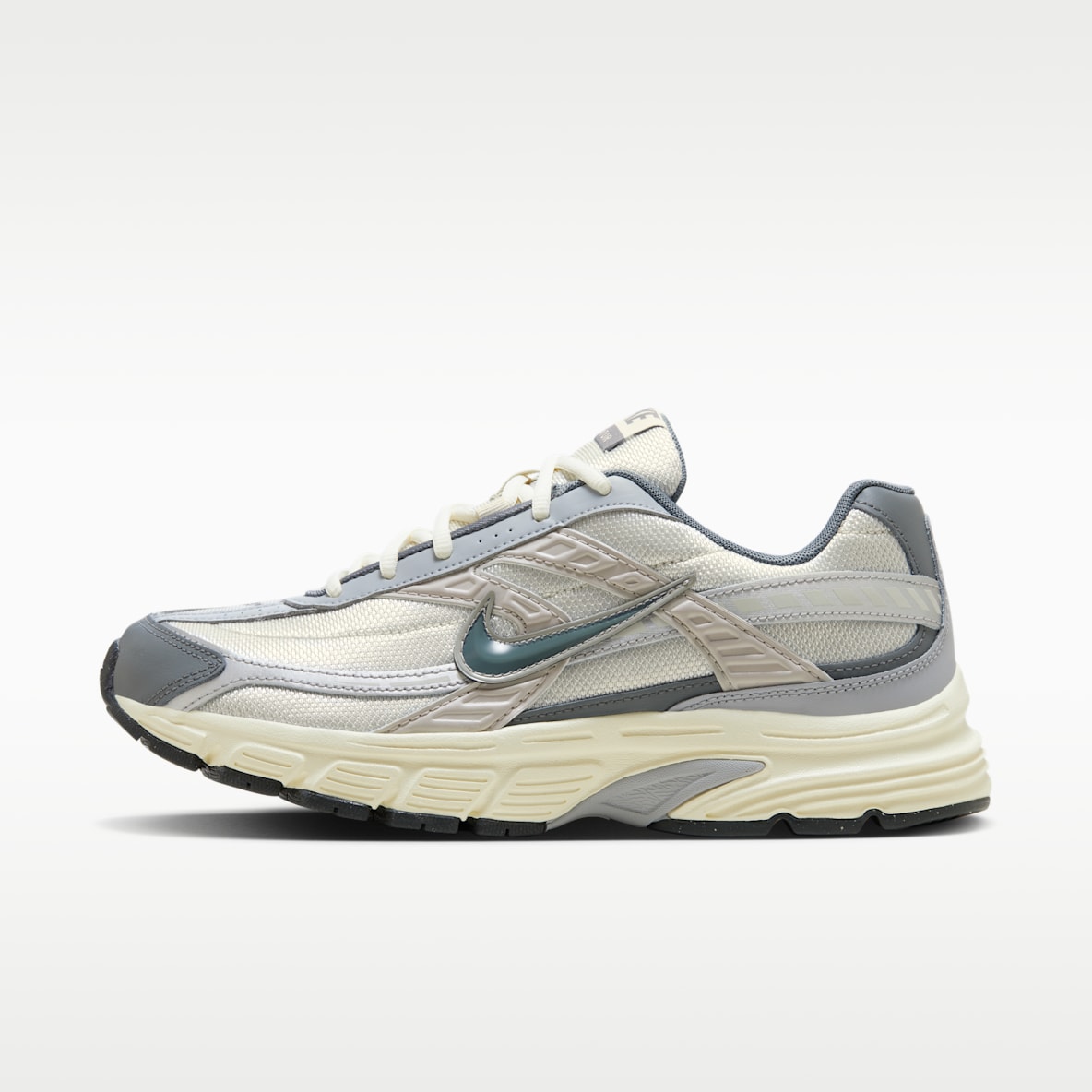 Erkek. Nike TR